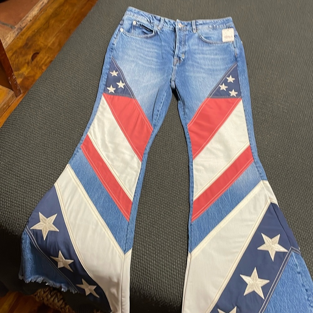 Free People *We The Free* Betsy flare Jeans 'Americana'